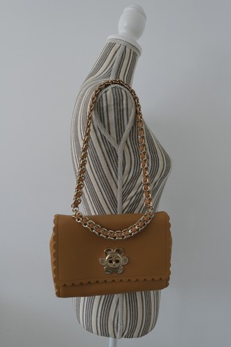 Mulberry cecily with flower - mulberry,