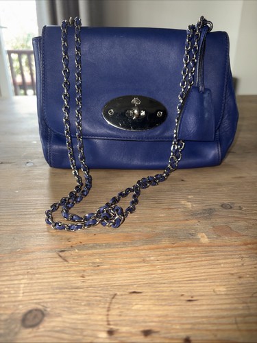 Mulberry lily with silver tone - with,