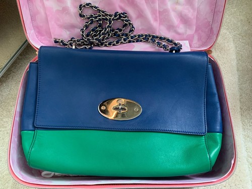 Mulberry large lily jungle - mulberry,