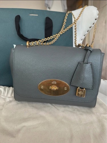 Mulberry lily shoulder and - lily,